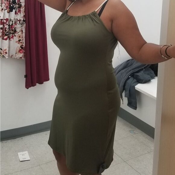 Dress - Picture 4 of 7